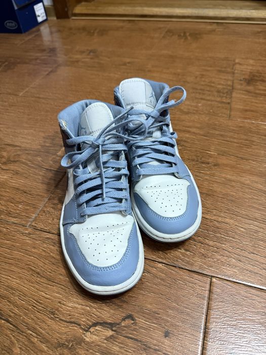 Air Jordan 1 Mid