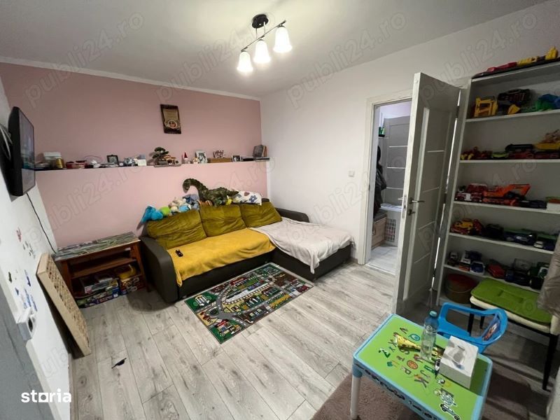 Vand casa la pret de apartament, zona Lazaret