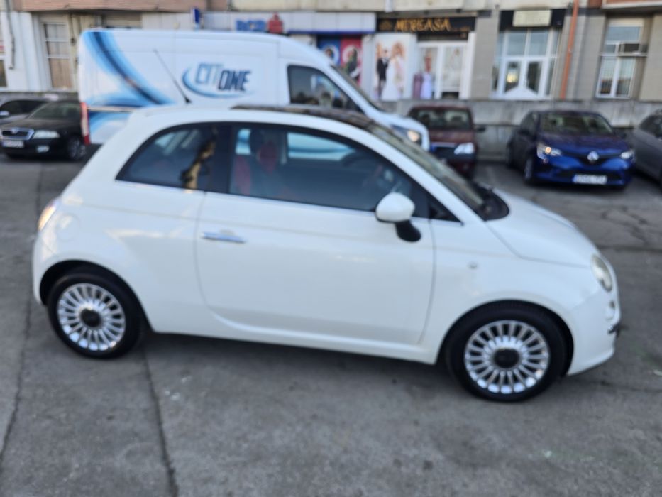 FIAT 500 panoramic ,benzină 2011