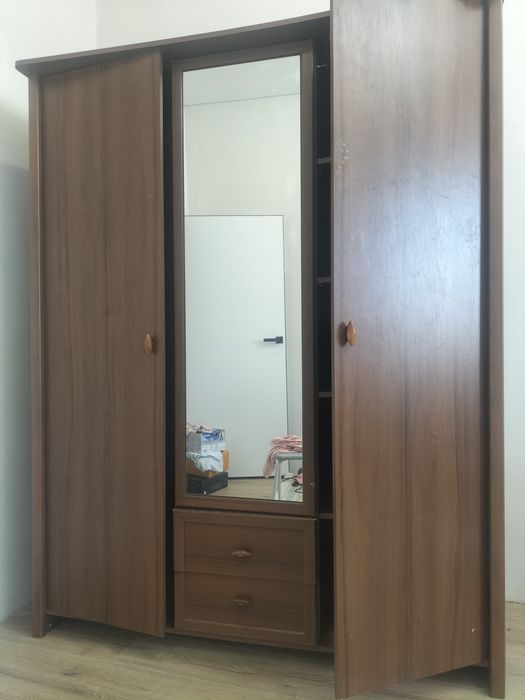 Продам шкаф Срочно