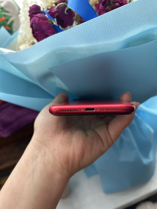 Айфон 11   64 гб