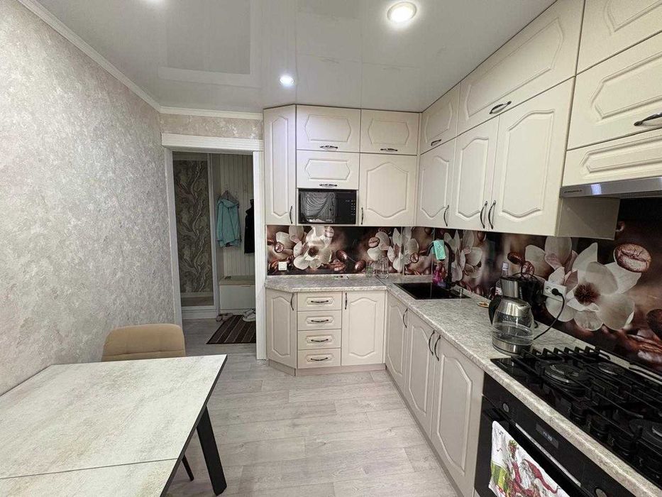 Продам 3 ком квартиру с евроремонтом