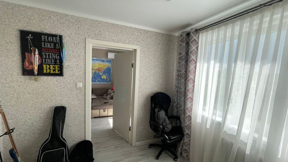 Срочно!!! Продается 4-комн (3-49, 5 эт)