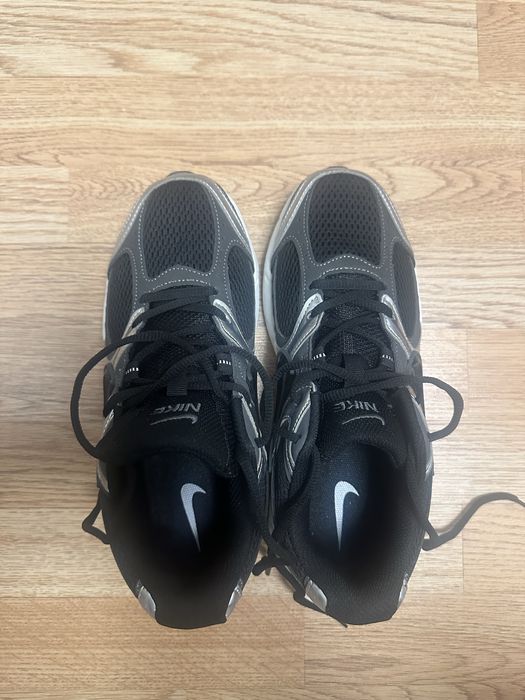 кроссовки nike.