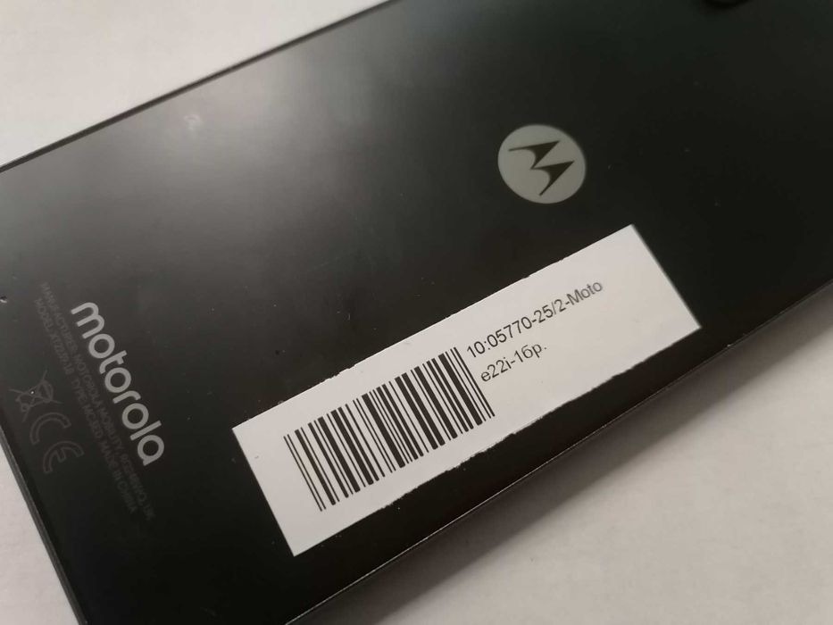 Мобилен телефон Motorola E22i