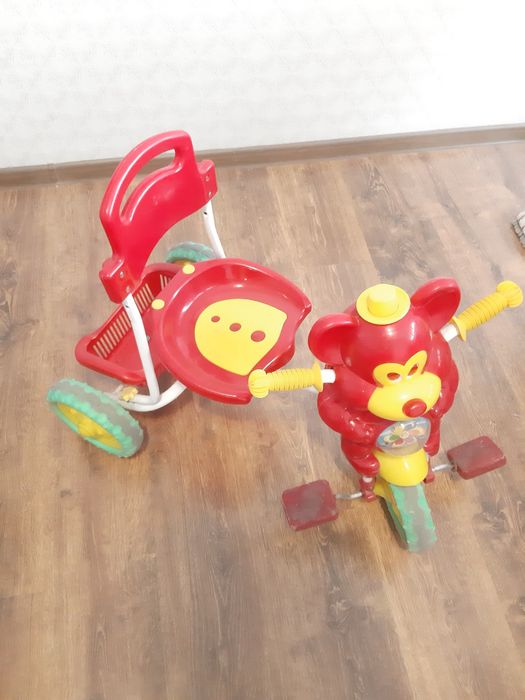 Детский велосипед и самокат