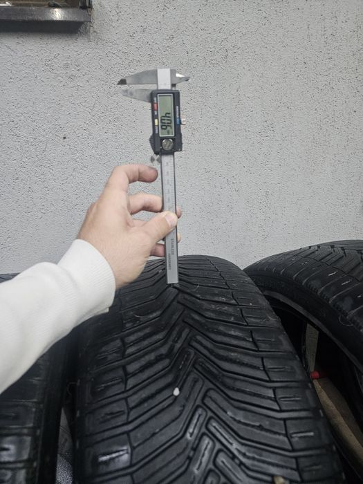 Anvelope all season Michelin Cross Climate + 225/40 R18