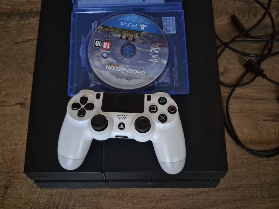 PlayStation 4, controler , joc