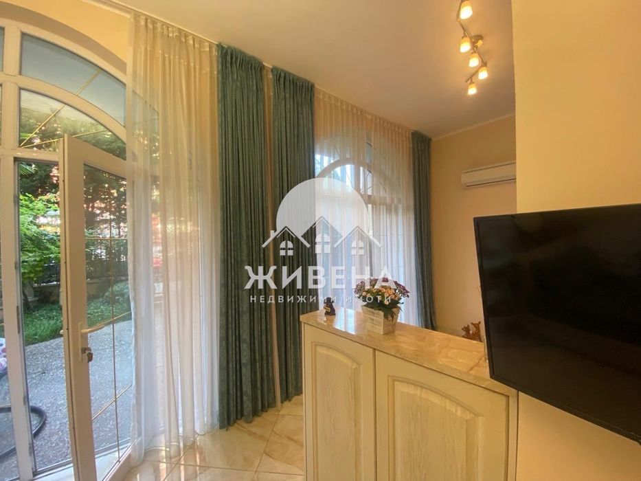 Продава се Тристаен апартамент в к.к. Слънчев бряг - 88 кв.м за 1500 €/кв.м - Снимка #3