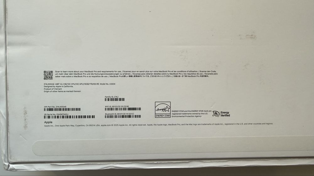MacBook pro 14” M5/16GB RAM/1TB SSD