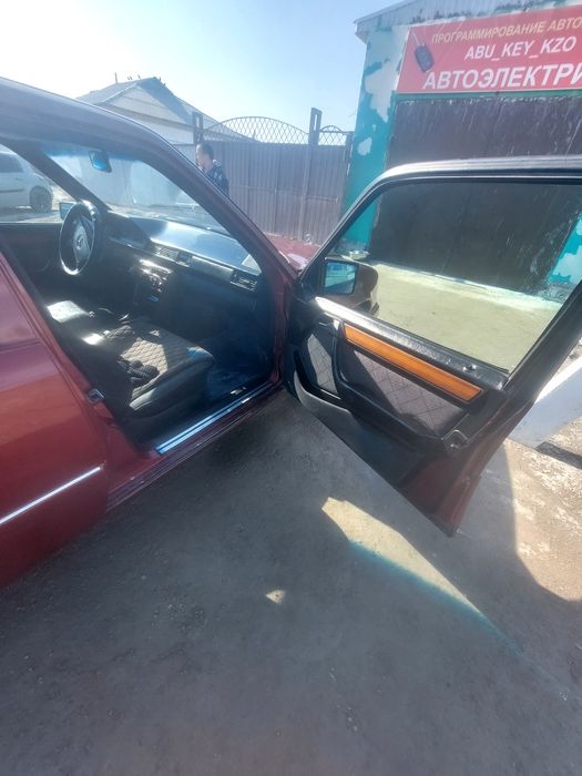 Мерседес 124 2.2 сатылады