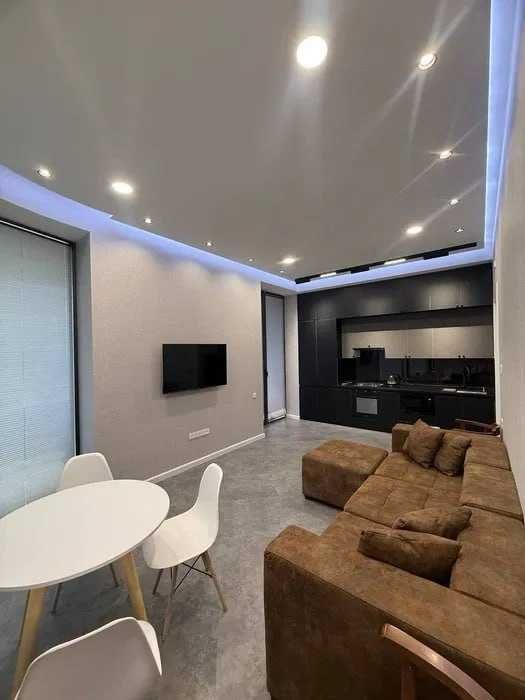 ЖК. Green House. Продаётся 2х-ком евро квартира на метро Сергели