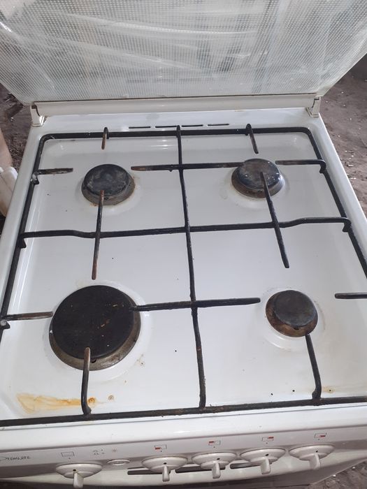 Продам газ плиту