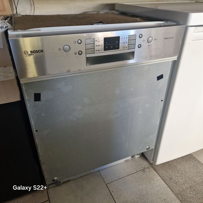 Съдомиялна 60см за вграждане BOSCH