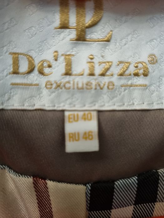 Плащ женская б/у.