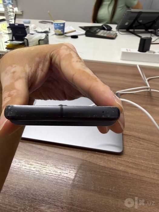 Продаётся pixel 8 8/128gb