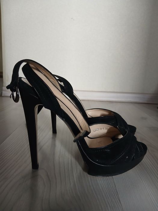 Новая обувь распродажа