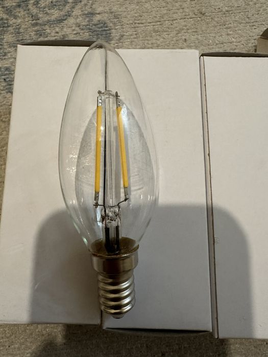 Лампочки 7W E14  4 штуки