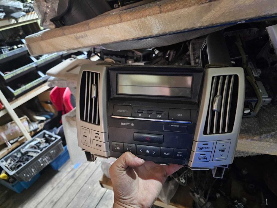 Монитор Lexus RX300