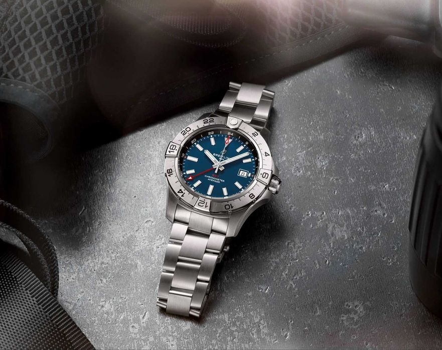 Breitling Avenger Automatic GMT 44 Нов Full Set Гаранция