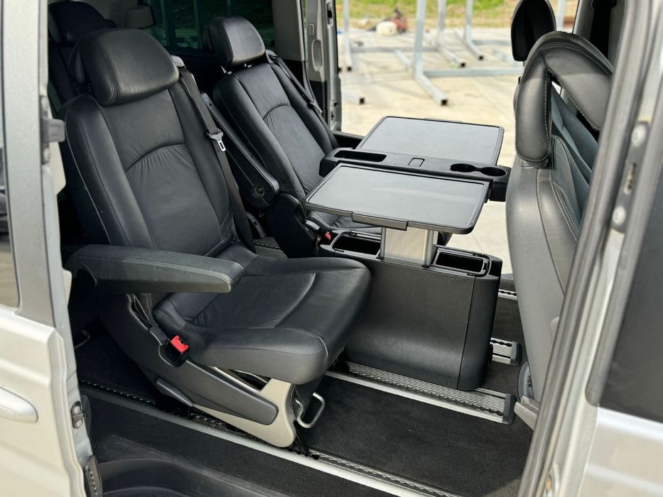 INCHIRIEZ Mercedes Vito Viano 8 Locuri  7 Locuri Masina de Vacanta