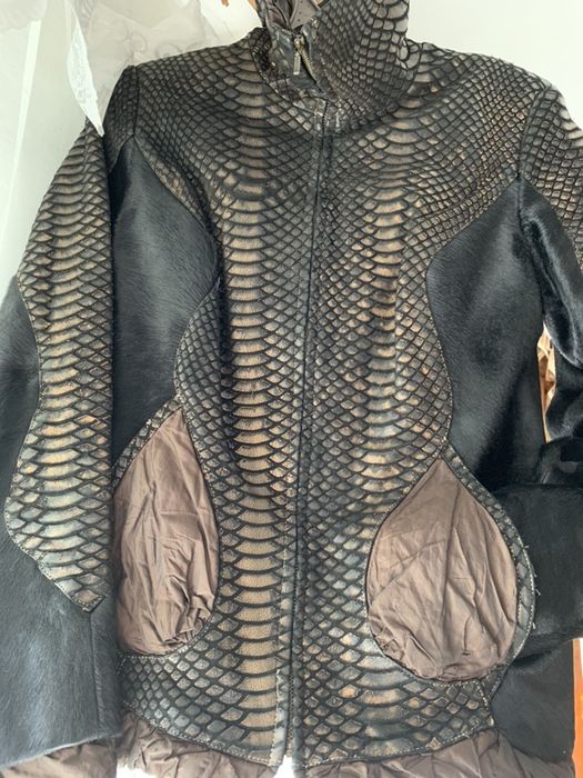 Продам куртку