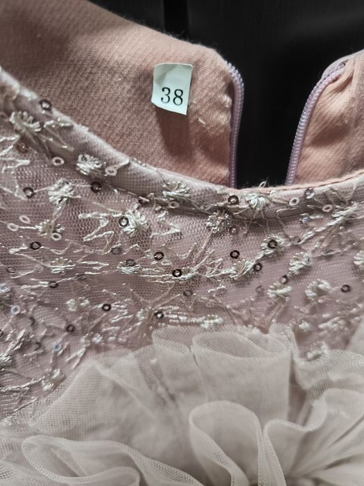 Продам платье нарядное, 10000т