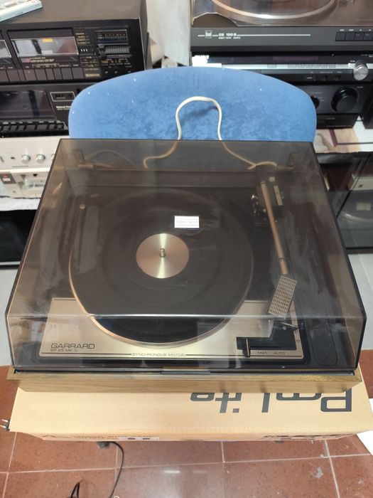 Продавам грамофон Garrard sp25mkIV.
