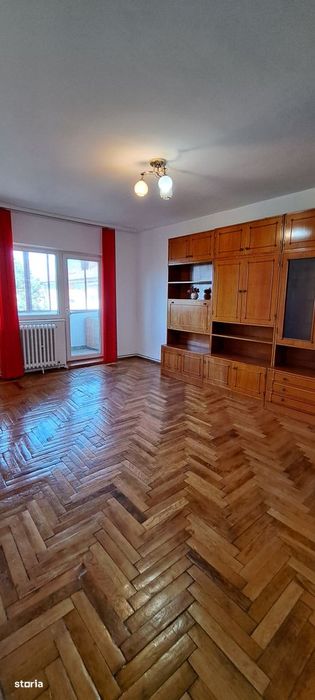 3 camere decomandat, 63 mp, zona Hortensiei