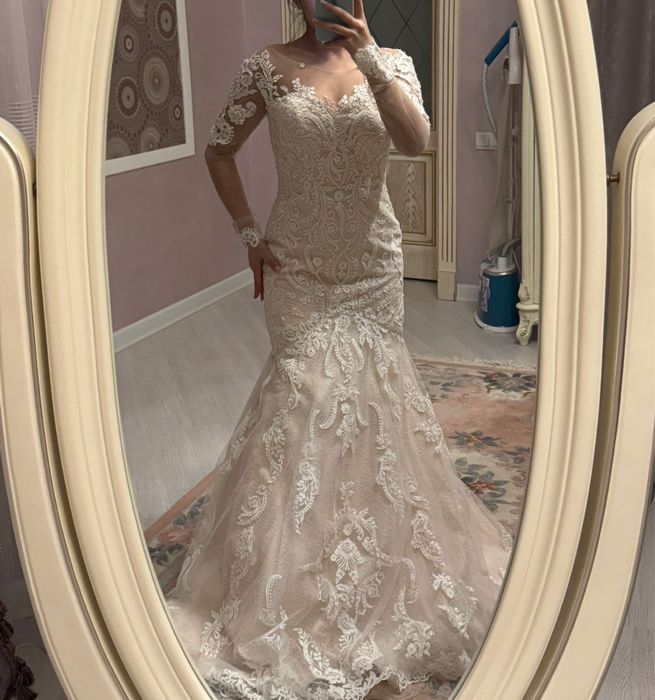 •	Свадебное платье после химчистки