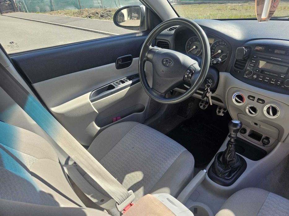 Vand Hyundai Accent 1.5 diesel.
