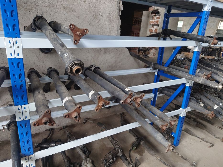 Бмв Заден кардан bmw е60 ф30 ф10 ф20 х1 х3 х5 е90 е87 е83 ф25 е91**