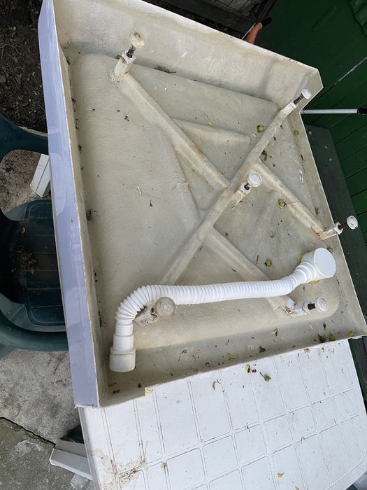 Cadita dus90x90 cumparata de nou