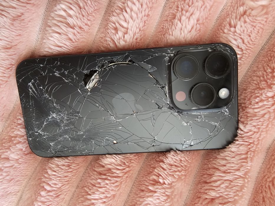 Iphone 15 pro defect/spart/pentru piese