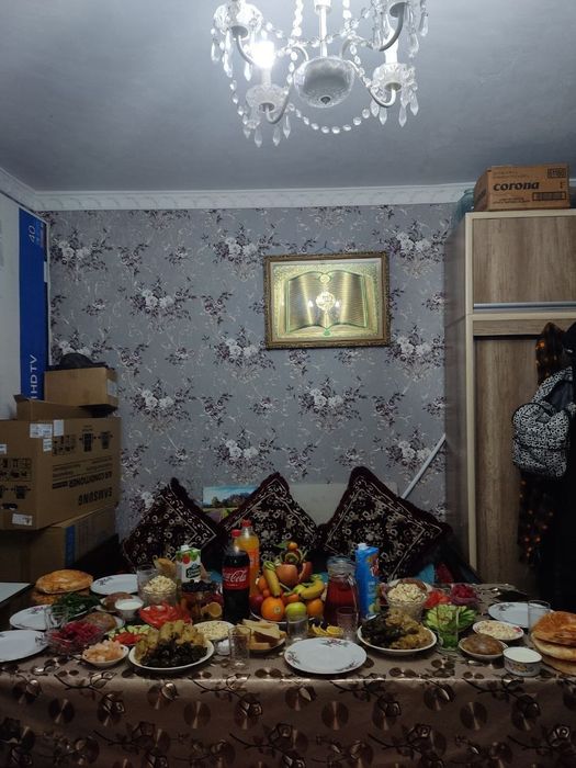 РИЭЛТОР. Продам 3 комнатную квартиру. Спутник -9 второй этаж. 55метров