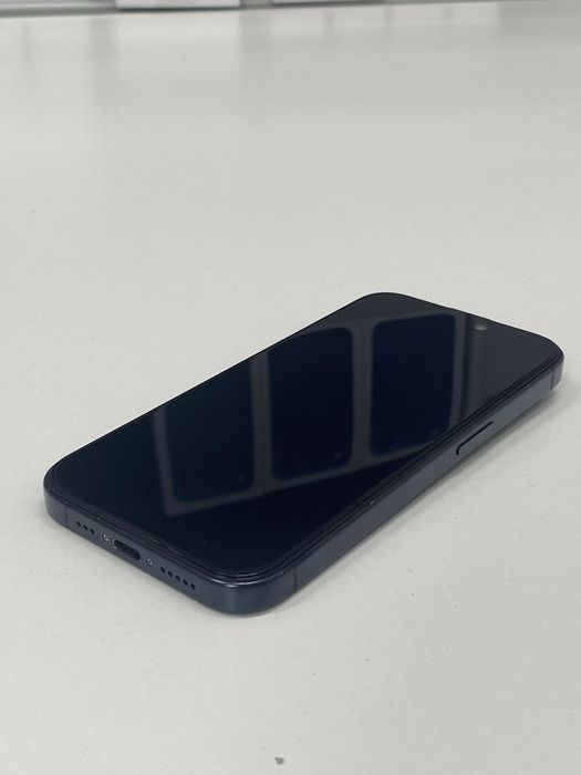 Iphone 15 pro синий цвет