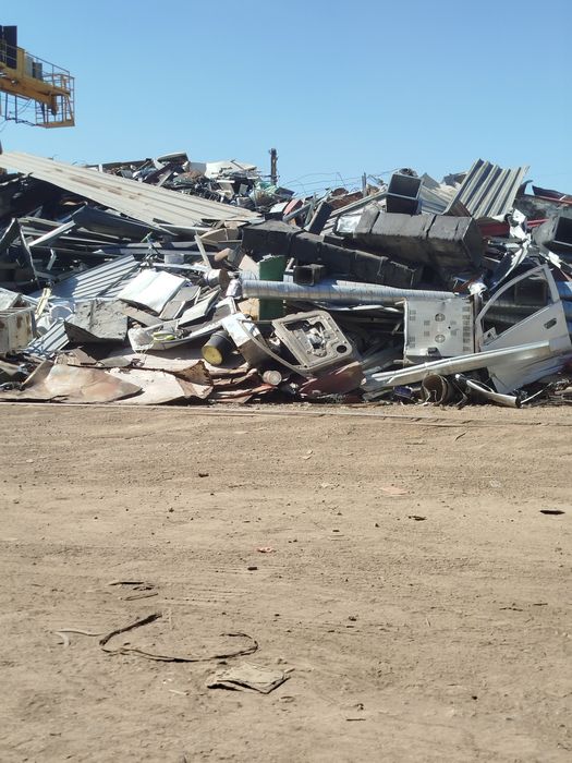 9000 SUM. Metallom b/u Metalom olamiz Металлом б/у Металом переработка