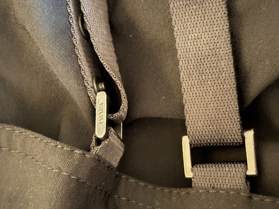 PRADA Оригинална дамска пола