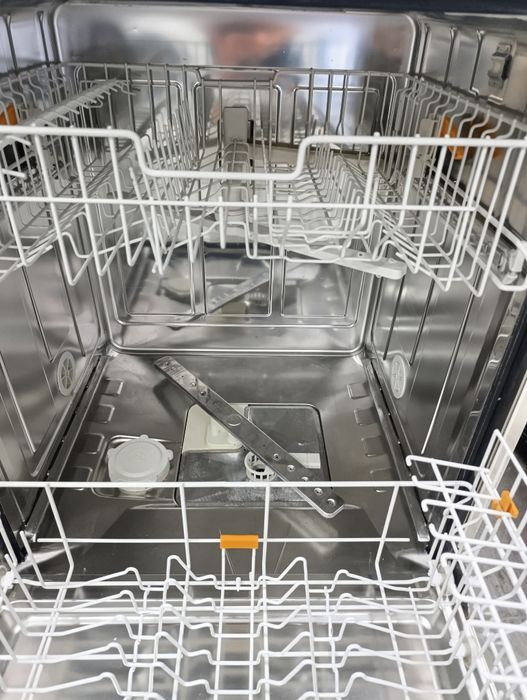 Свободно стояща Съдомиялна Miele XXL