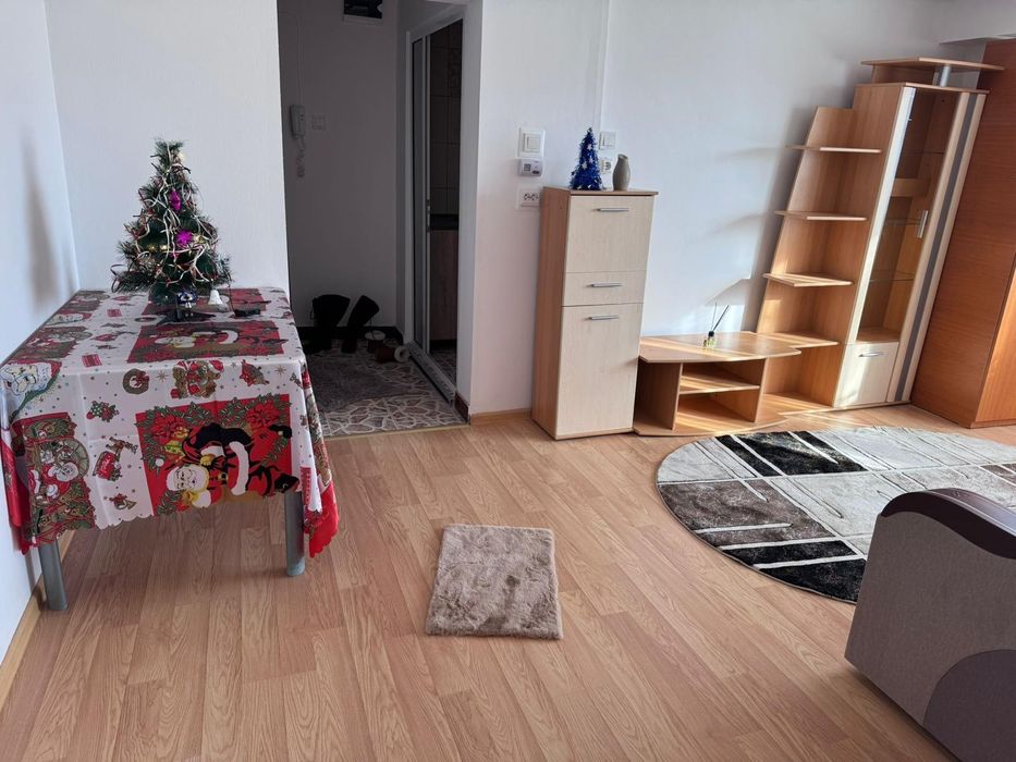 Închiriez apartament 2 camere, zona Viziru 1,Brăila. (mobilat, utilat)