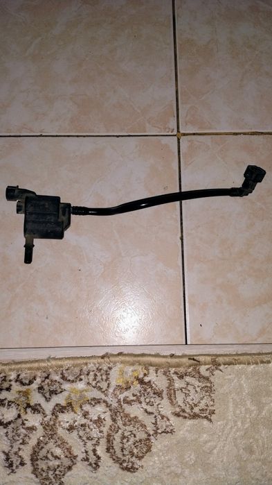 Продам клапан абсорбера Лада Гранта