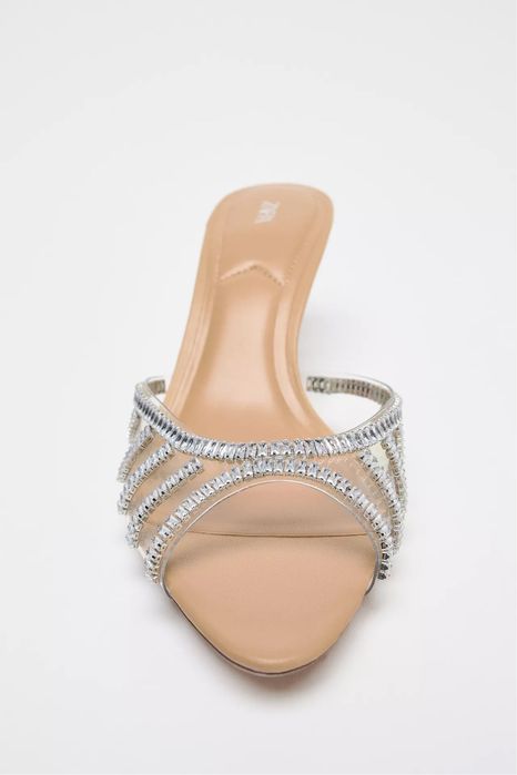 Новые мюлис камнями ZARA