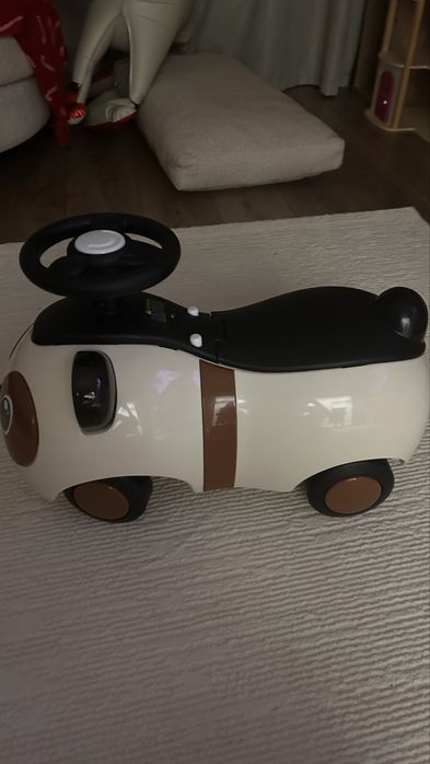 Продам толокар почти новый