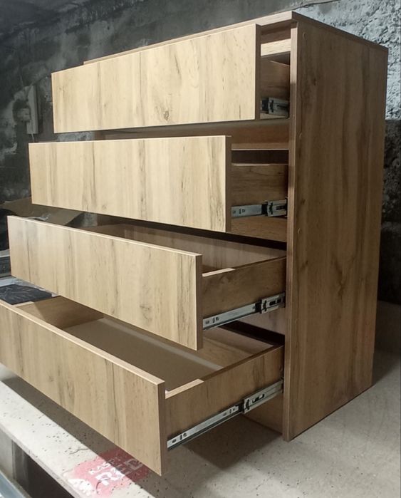 Камод для спалньи