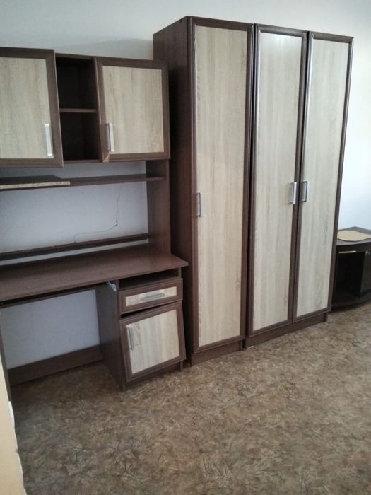 Продается шкаф, шифоньер, компьютерный стол