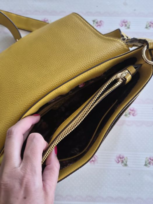 Продавам чанта Liu jo