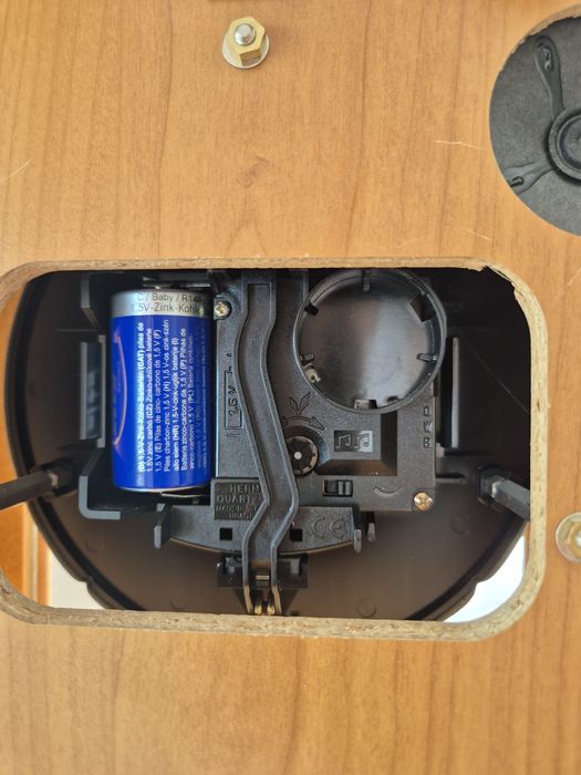 Ceas cu pendul pe baterie