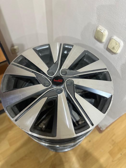 Продаю диски R19