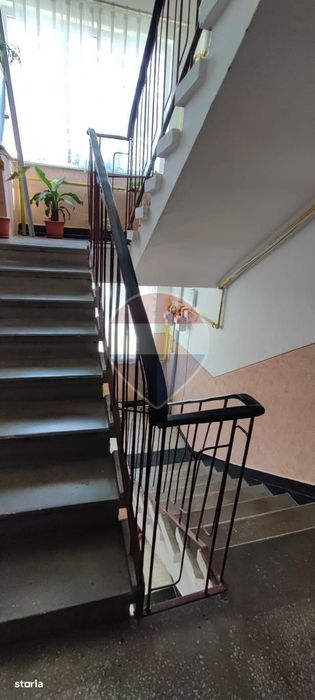 Apartament 2 camere de Închiriat! Se acceptă animale de companie!