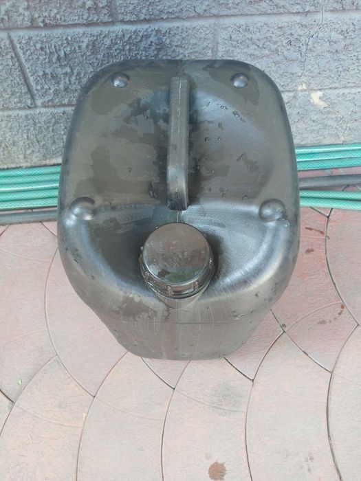 Канистра пластмассовая 20 л пластмасса